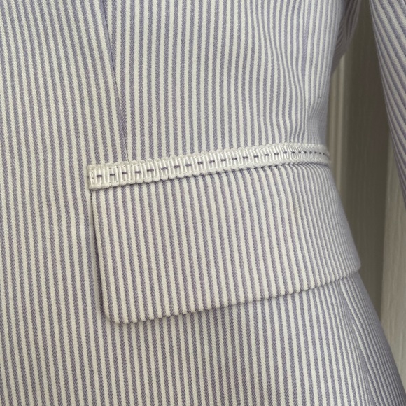 Tahari soft bluish grey striped cotton lined blazer - Picture 3 of 13